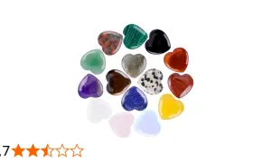 Bunte Herzsteine in verschiedenen Farben und Mustern, die die Bedeutung von Liebe und Heilung symbolisieren.